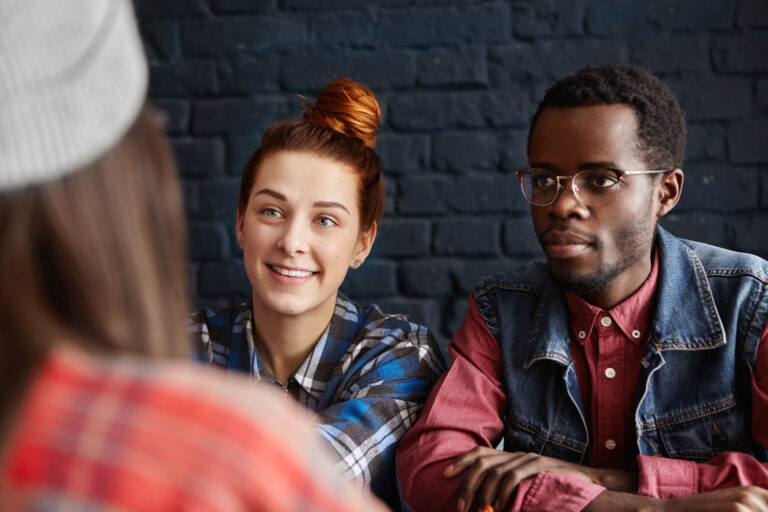 dar feedback en equipos multiculturales
